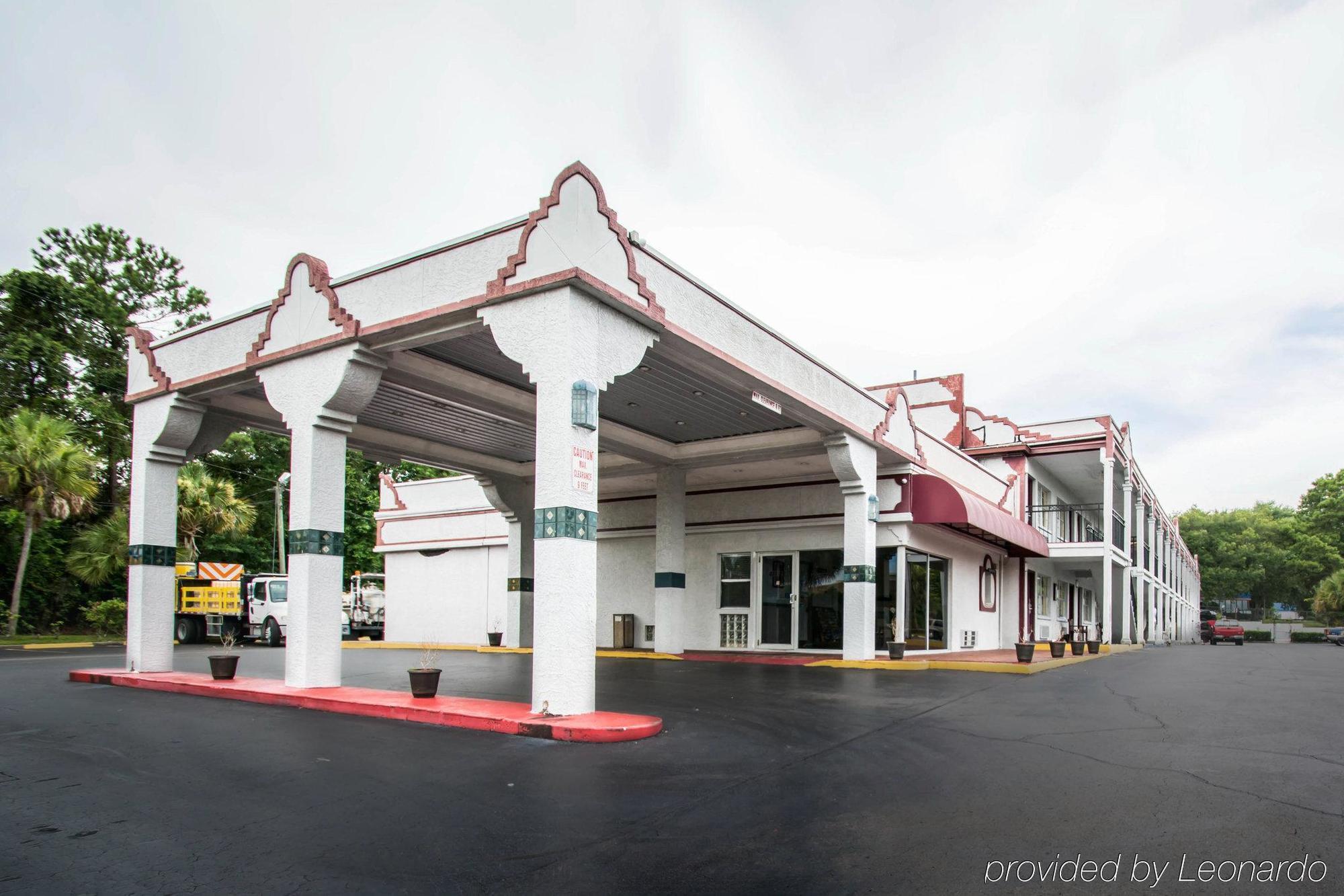 Americas Best Value Inn - Гейнсвил Екстериор снимка