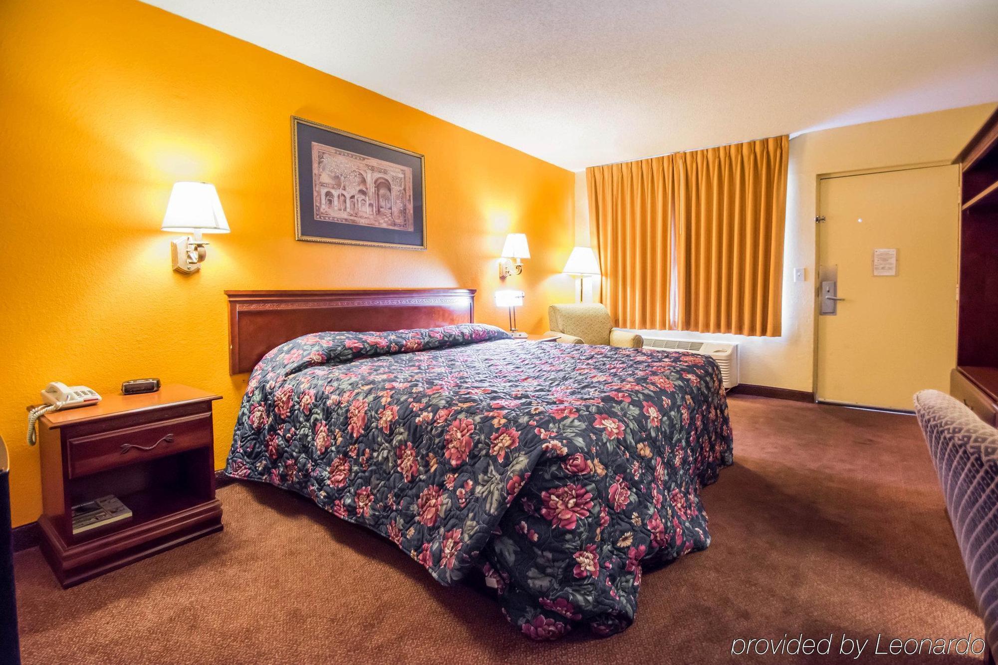 Americas Best Value Inn - Гейнсвил Екстериор снимка